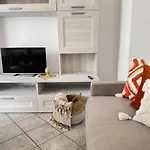 Donatella House Apartament *
